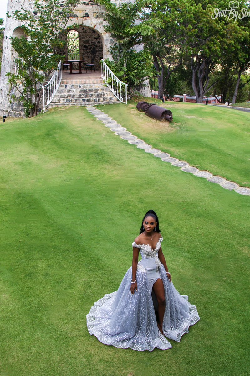 DehFamSincere's tweet image. Shot By Sin St.Croix Prom 2022