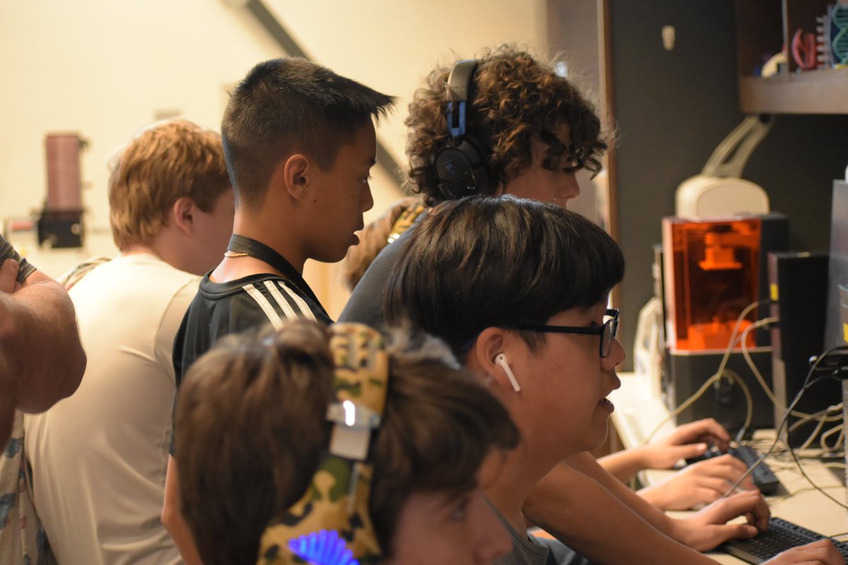 herbergeracad's tweet photo. The Herberger Young Scholars Academy ESports team finished their Spring season by finishing 2nd in the High School ESports State Championship  and 2nd in the tightly contested Western Regionals of the National High School ESports Championship

Full story: https://t.co/Xz44HkNEa2 https://t.co/yrNMRfDs2B