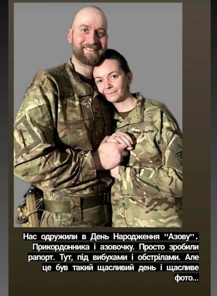 OleksandraZubal's tweet photo. Azovians got married and in 3 days she became a widow. War is ugly, love is precious… https://t.co/k5DgsYO6Cb