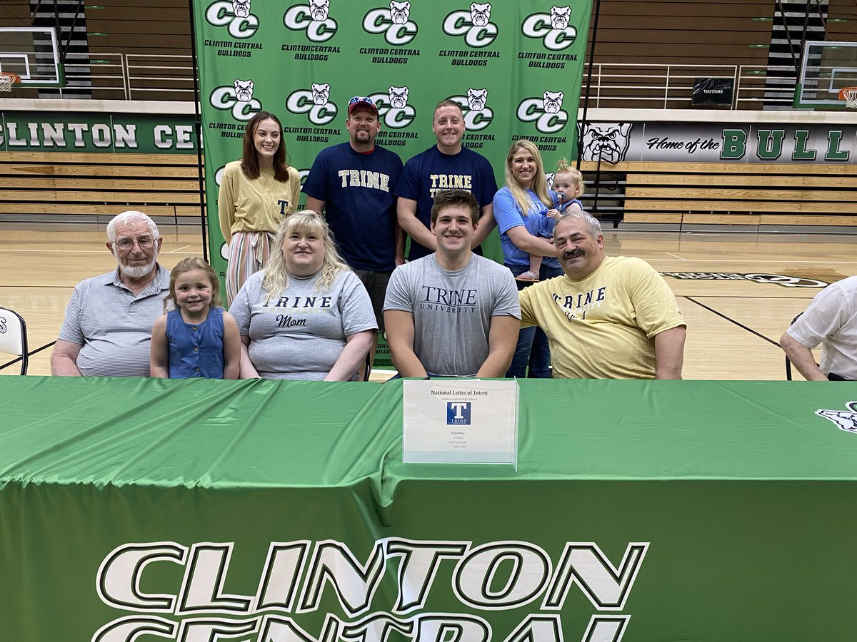 CCAthleticDept's tweet photo. Congrats to @TylerRayl3 and his family in signing to play collegiate football @TrineUniversity Best of luck next year! @CCHSprincipal @FewellJM https://t.co/6h4sgW34vQ