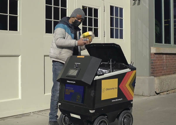 Ottonomy_IO's tweet image. @Ottonomy_IO  set to grow in United States, Europe and Middle East !
#robotdelivers #deliveryrobot #deliveryworldwide #autonomousrobots #autonomousdeliveryrobots
@robotics247

bit.ly/37AhkbG