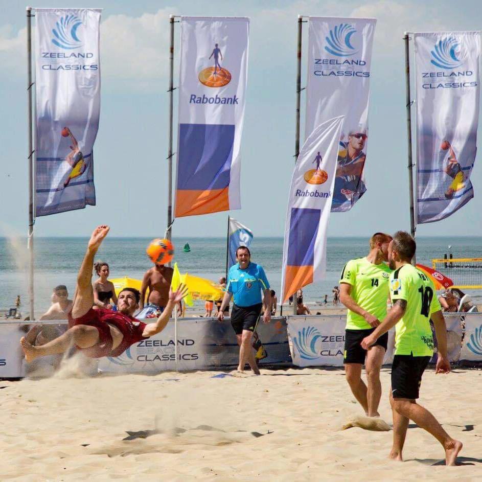 Welkom op de officiële pagina van de Eredivisie Beach Soccer. Volg ons om op de hoogte te blijven van al het nieuws over de Eredivisie Beach Soccer 🤩