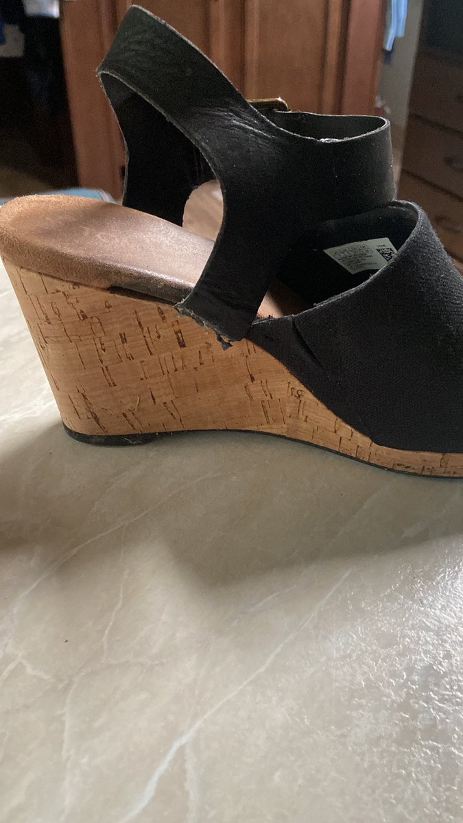 jluff's tweet photo. TOMS sandal only a little over a year old and this happens. Not under warranty. Won’t buy from TOMS again! @TOMSsupport https://t.co/GXnAJY2slG