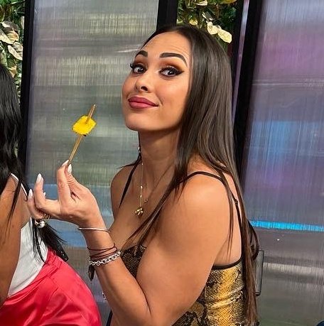 En verdad Macky es lo único bueno que tiene VLA. 👑