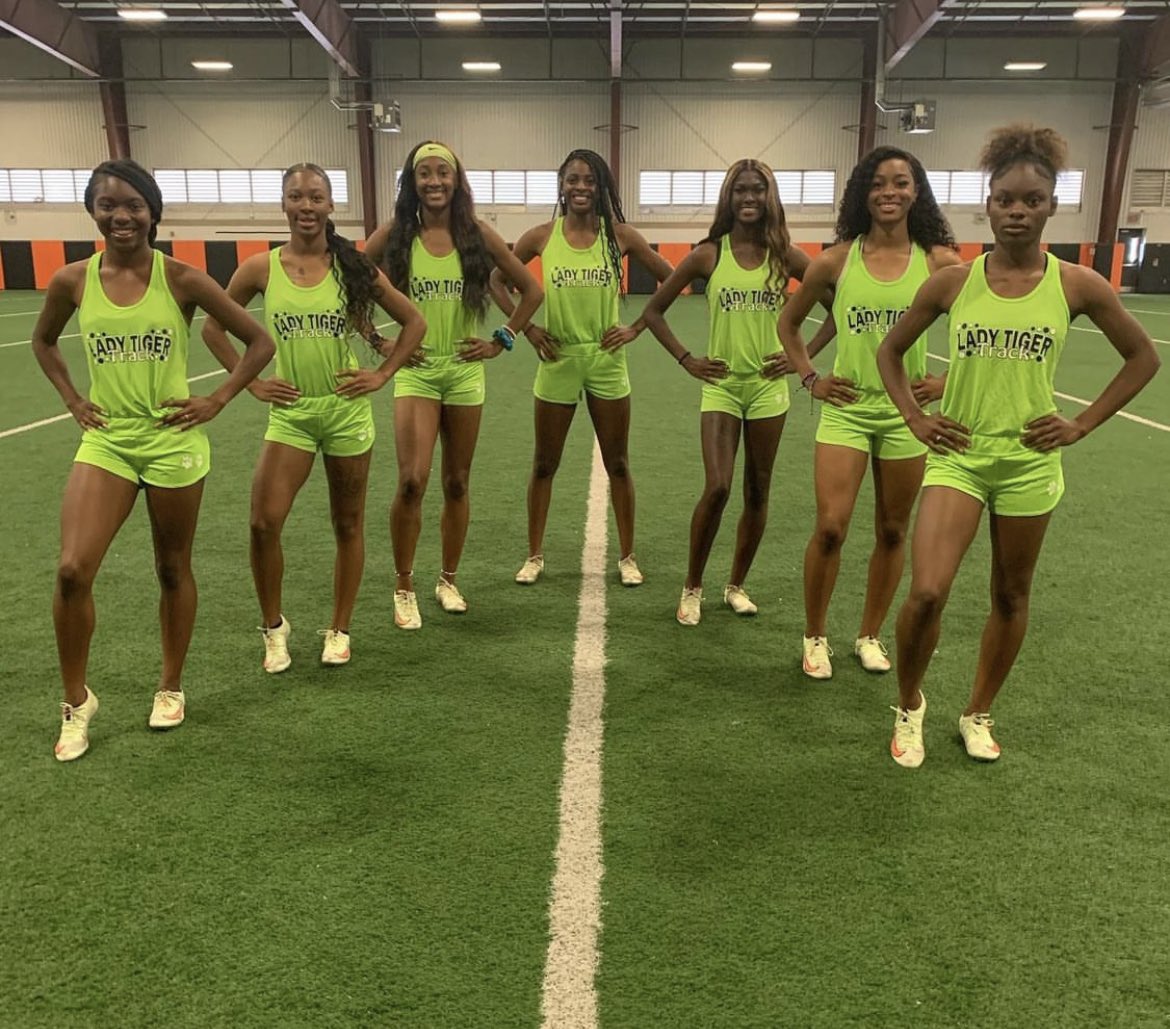 Everyday we are preparing for Greatness in Style. State bound on the journey for #14. 🧡🤍🖤🐅