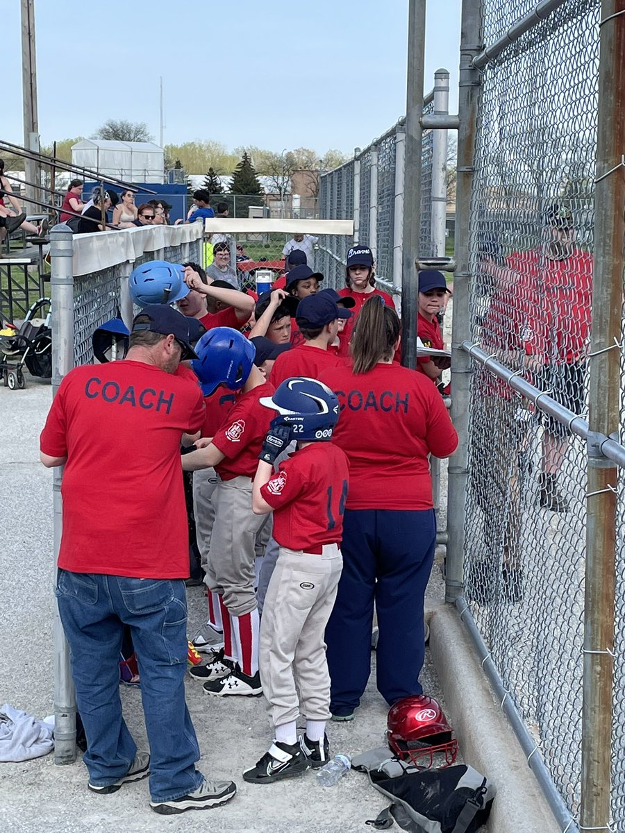 ToledoPAL's tweet photo. Great first game!! Toledo PALβs Padres vs Sleepy Hollow Yankees and The Braves vs. White Sox!
βΎοΈπππ½
#ToledoPALbaseball #IBelieve #lucascountysheriff #toledopolice #toledopal https://t.co/44O2KUtOsD