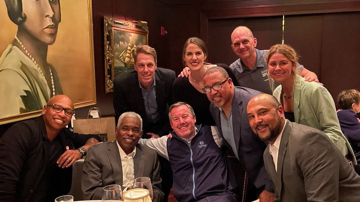 SwimFoundation's tweet photo. A table full of legends 💪🤩

Connecting with some of Philly's best! (aka the PDR Swim fam)

#MakeASplash https://t.co/Obg54OsFoz