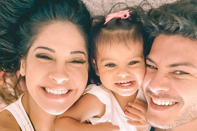 PattyRo2023's tweet photo. Por essa família linda que merece muito carinho, quem puder dê rt. Bora subir essas tags!
PA INGRATO
ARTHUR POS DE MILHOES
JUNTOS COM ARTHUR https://t.co/ArTCuh5IVV