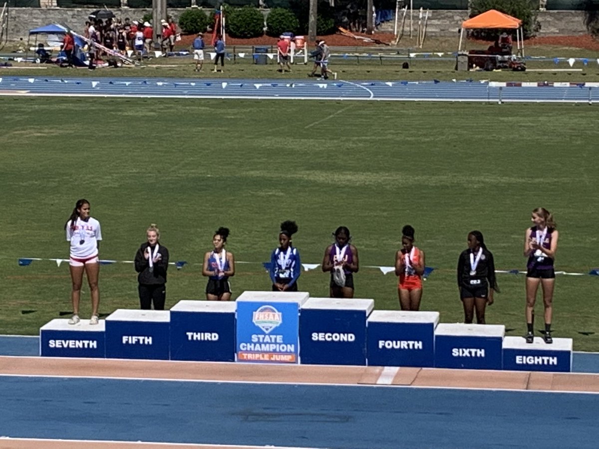 Congrats <a href="/ZairaLily/">Zaira Lily Mitchell</a> on your 7th place finish at the <a href="/FHSAA/">FHSAA</a> finals in triple-jump ⚔️🛡💪🏽 <a href="/ECSsports/">ECS Sports</a>