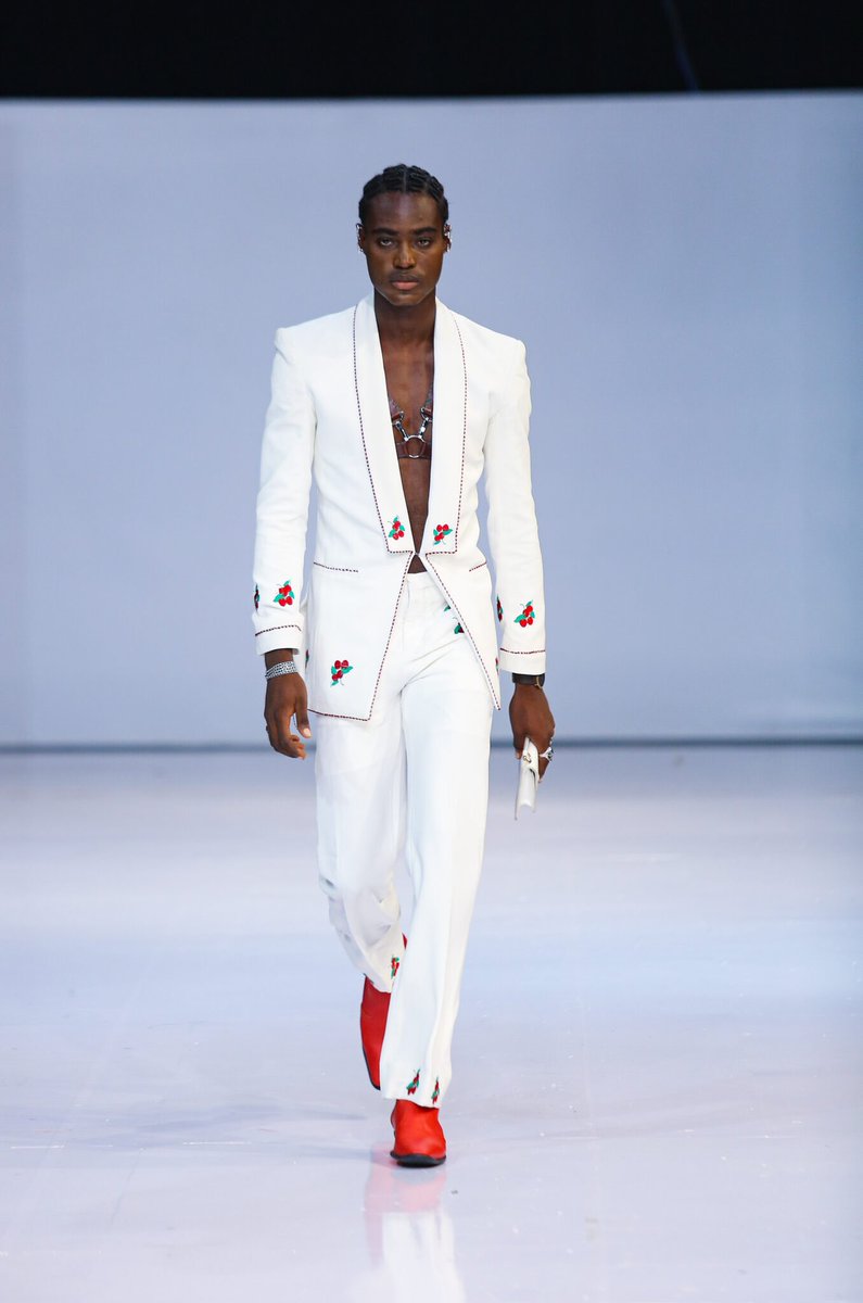 ledmgmt's tweet photo. RUNWAY ๐จ
#STEPHENblaize for @manellhq
@africa_magic #AMVCA fashion show // @dstvnigeria
photography: @kolaoshalusi of @insignaonline
_
#LEDmen #ledmodelmgt #fashion #run https://t.co/HAlzOIy4jj