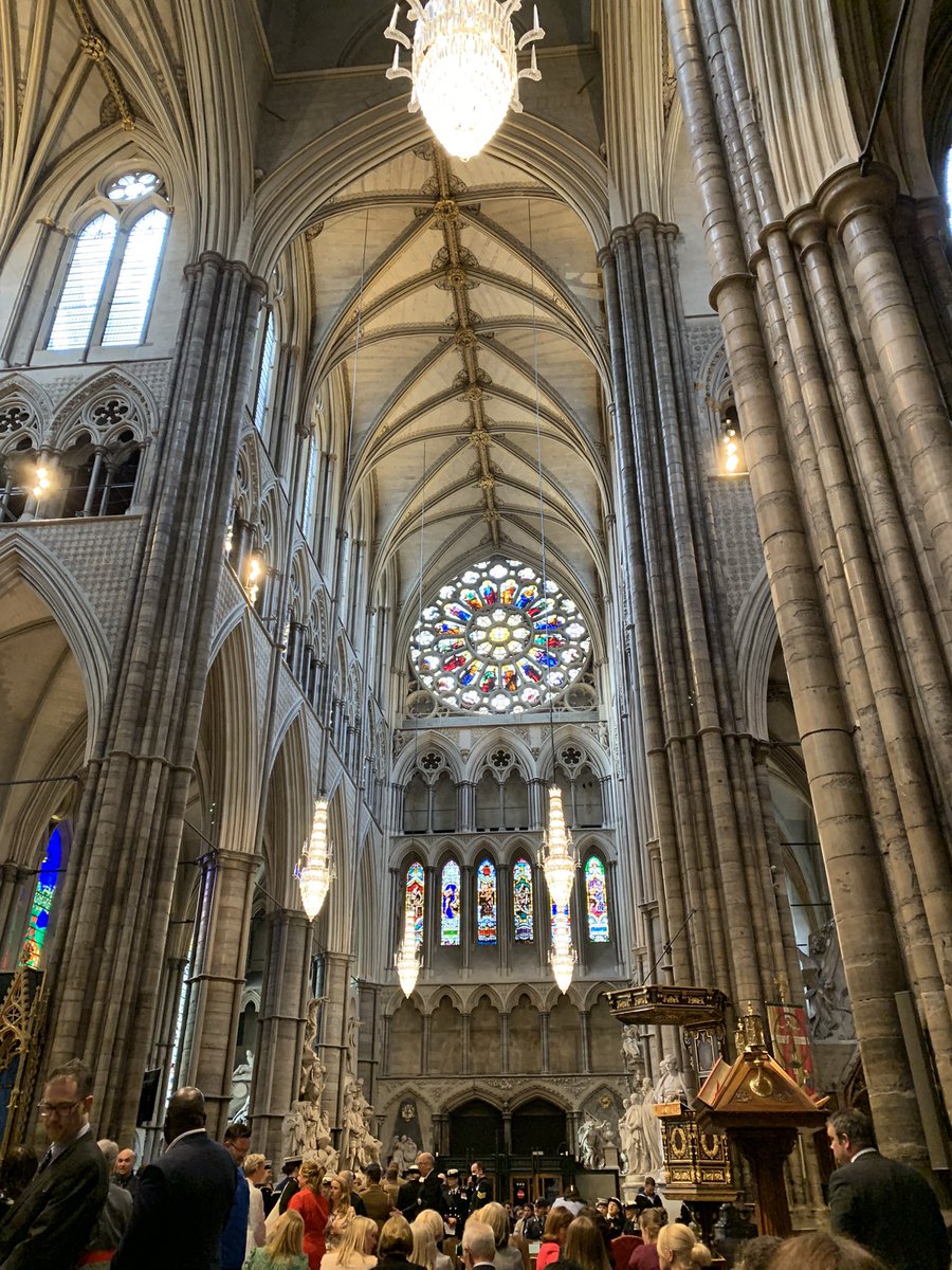 SigsworthJanice's tweet photo. Lovely after so long to see & talk to so many colleagues & nursing icons at Westminster Abbey with @NursesMidwives @annemarieraffer @RachaelCorser @theRCN https://t.co/RXxidGsuqn