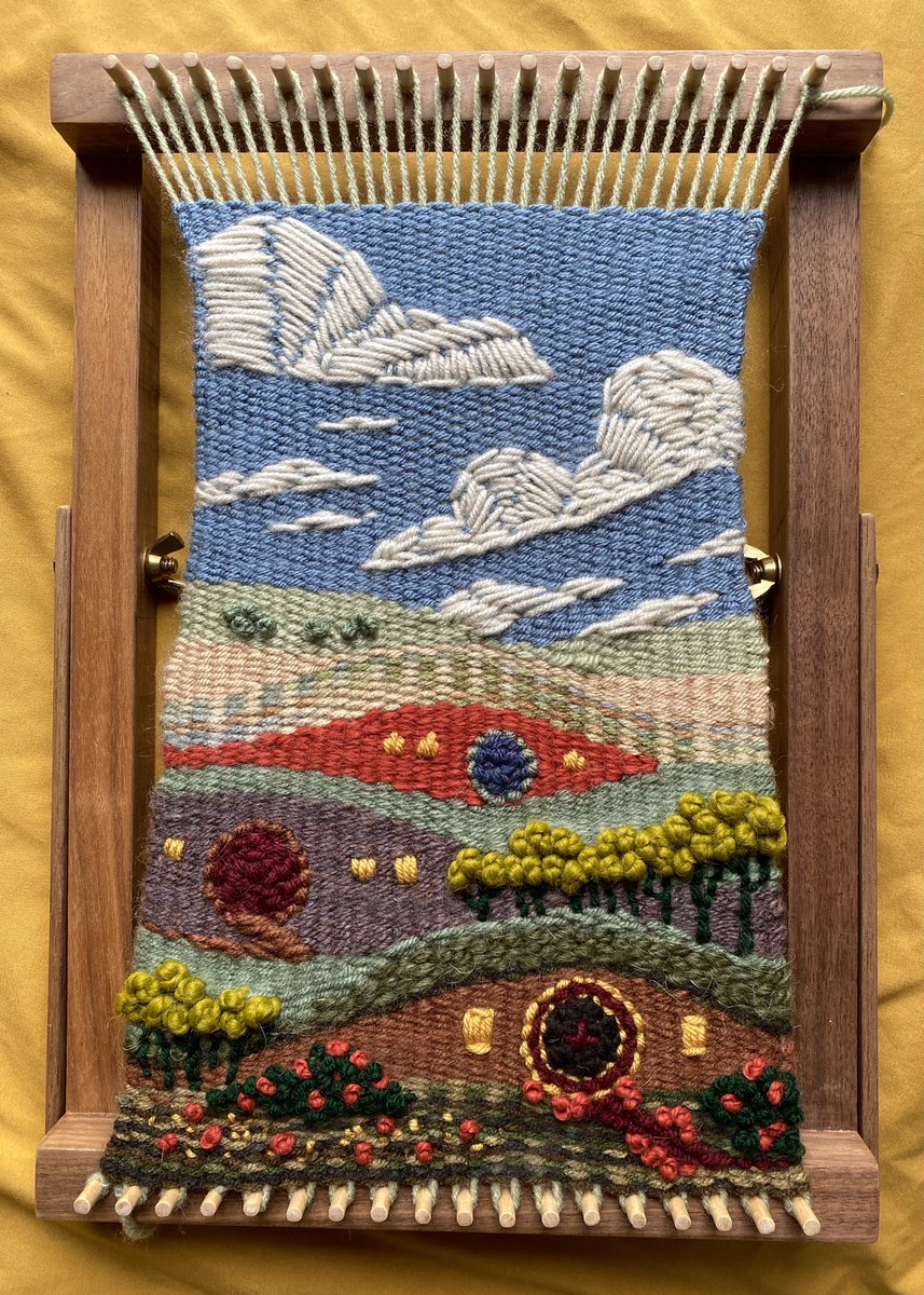 ✨Take me home to the shire✨ #lotr #weaving #shire