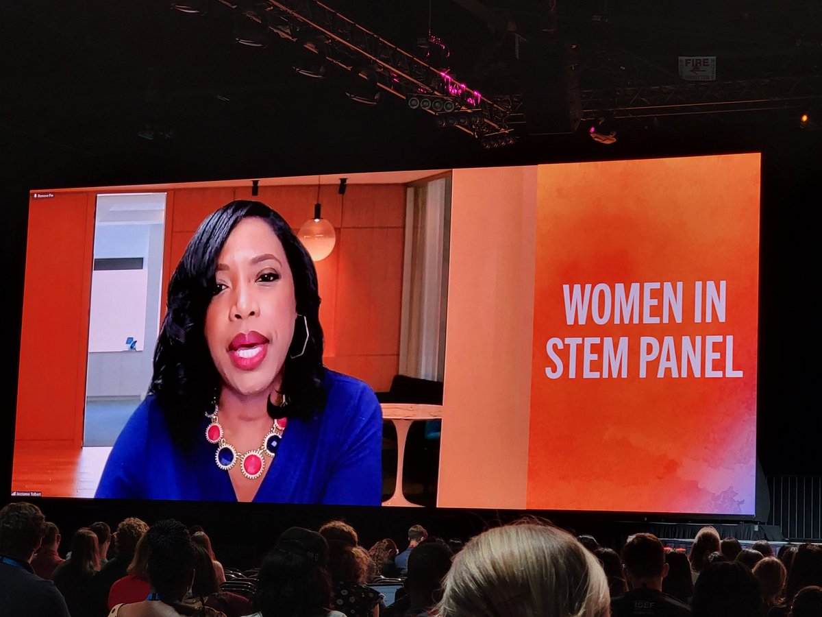 21stDigitalEd's tweet photo. WOMEN IN STEM Panel by #johnsonandjohnson at #RegeneronISEF.Panel answers questions from ISEF Finalists to help combat every diaparity and cross the boarders to achieve extraordinary things. What a great inspiration to everyone. #lar5sef #cpsb #Societyforscience #Standforchildren https://t.co/iM2G15M2UV