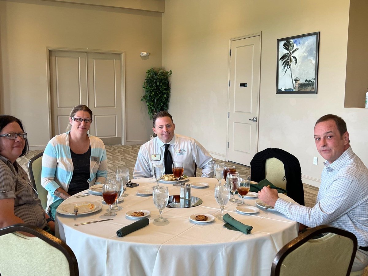b2k12branding's tweet photo. We are proud members of the Titusville Area Chamber of Commerce! Today's luncheon was wonderful! A big thank you to CareerSource Brevard's President Maci Murphy for such an interesting and informative presentation on the condition of the Labor Force.
#B2K12 #SupportLocal https://t.co/5StAvYMjDa