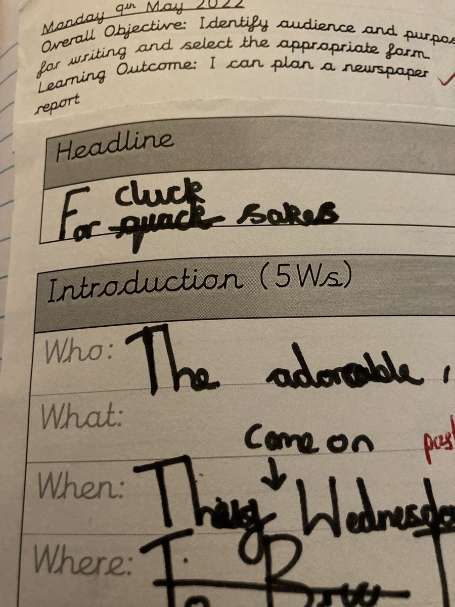 MrBootymanYates's tweet photo. Interesting head line for one of my Y5s newspaper report ๐
#CluckingHell โฆ think she may have to think of something more suitable. #Edutwitter https://t.co/fcABueIBXc