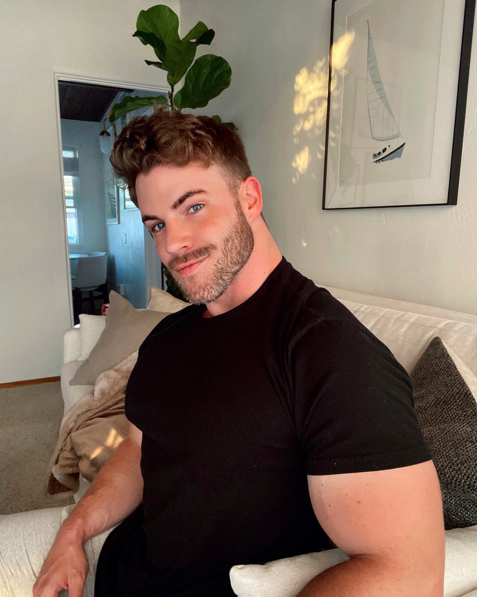 Dane de Bruin on Twitter: "Days off are for binge watching your