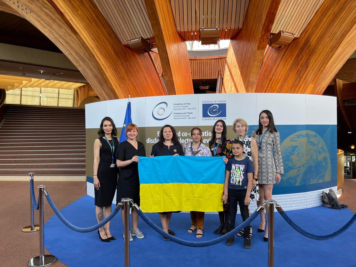 vesno's tweet photo. The role of Roma mediators and Roma NGOs in providing support to Roma women and children in #Ukraine affected by russian invasion as well as Roma refugees in receiving countries was highlighted by Ukrainian Roma women activists at 13th @coe Dialogue #ROMED @RTTCoE https://t.co/oA1n6RErUe