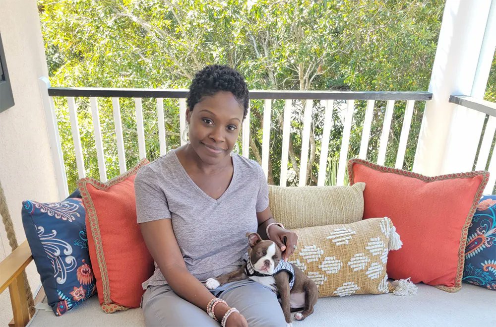 We are excited to share that <a href="/MUSC_COM/">MUSC College of Medicine</a> alumna Dr. Aundrea E. Loftley will address the graduating Class of 2022 during MUSC’s 193rd Commencement. buff.ly/3FxQbma #muscalumni