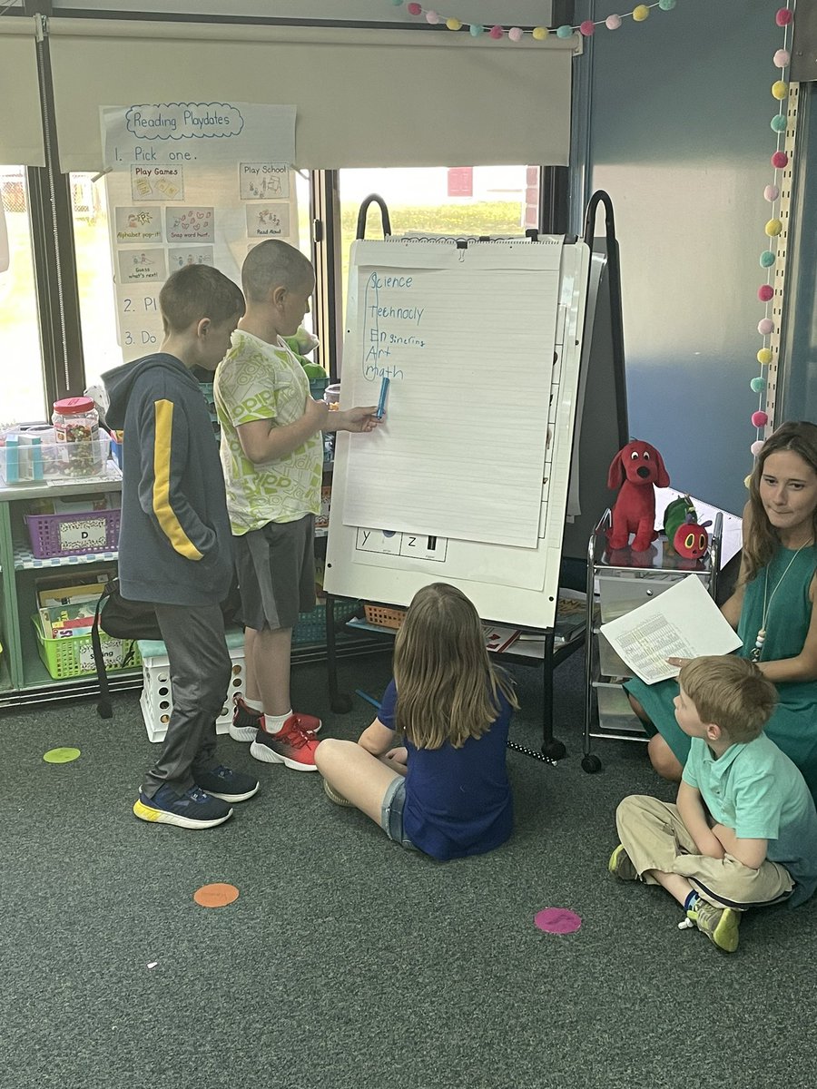 Kari Mantione tweet media