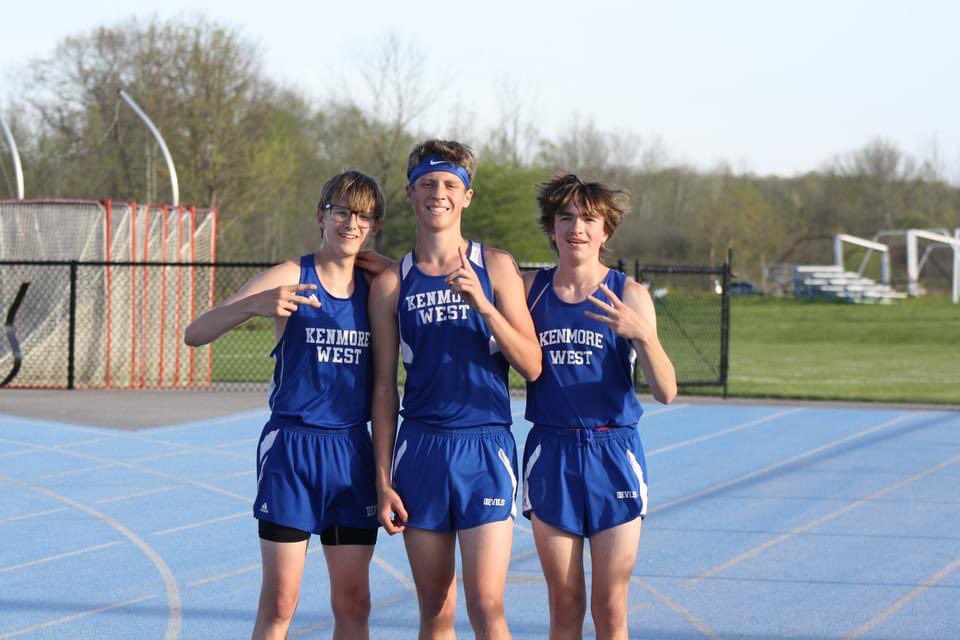 MLBieron's tweet photo. Hey there-guess who took 1st, 2nd &amp; 3rd in the 1600 and 3200m against GI? These guys! Way to go KW A.Bieron, M.Stinner and AJ.Scarrazzo @KenTonAthletics @KWestAthletics https://t.co/fbJ6NUufBD