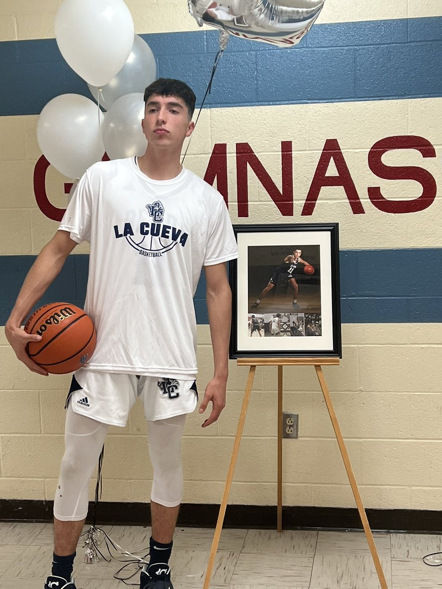 La Cueva Boys Basketball tweet media