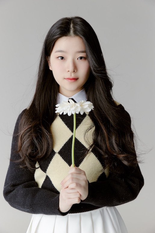 yutaella's tweet photo. LEE TAERIM (이태림)
Aniversário: 1/4/2006
MBTI: ENTP
Gosta: cochilos diurnos, manhãs do fim de semana
Hobby: trabalhar duro e rebater bola de beisebol
Não gosta: insetos
#STARSAWAKENING #청춘스타 #青春スター #LeeTaerim https://t.co/RMnLTu4onA