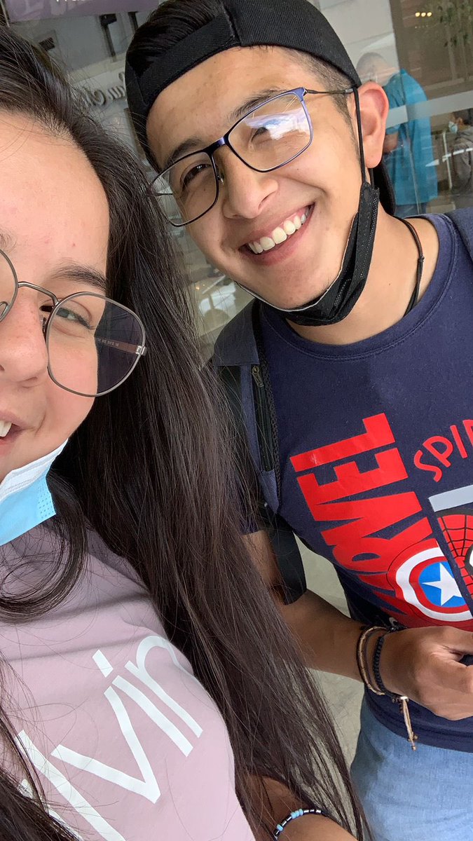 El_Adrix_Arana7's tweet photo. Hoy hasta esta hora todo esta súper bien🥺🥺🥺
#chana @danielaisabeeel🥺💛 #lastLab https://t.co/p8FlAg3213