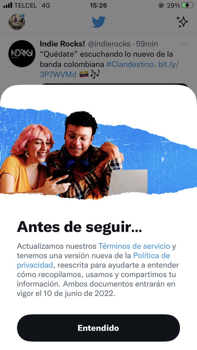MrReyKing's tweet photo. Ya te pertenezco Elon, soy tu perra pero déjanos tuitear con racismo como antes #suplico. https://t.co/q8C0uHzFua