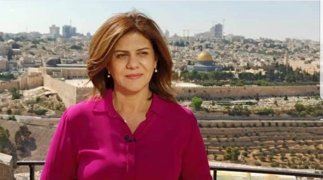 razanibrahim14's tweet photo. "I CHOSE JOURNALISM TO BE CLOSE TO PEOPLE. IT MIGHT NOT BE EASY TO CHANCE THE REALITY BUT AT LEAST I COULD BRING THEIR VOICE TO THE WORLD. I AM SHEREEN ABU AKLEH"

#ShireenAbuAkleh #Palestine #ShireenAbuAqla #FreePalestine #PRESS
#شيرين_ابو_عاقلة #فلسطين #الكلمة_الحرة https://t.co/Z0jElRFjN1