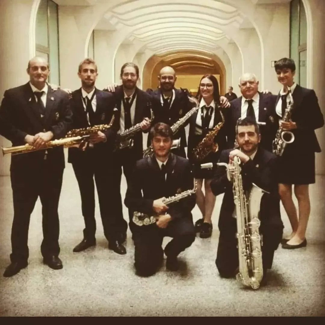 umscdevillar's tweet photo. Hoy es un día muy triste para nuestra sociedad. Nos ha dejado de manera repentina Fernando Montero. Él era más que un músico, era parte fundamental de la esencia de nuestra banda, la que para él era su familia musical. Estará siempre en nuestro corazón. Descanse en paz. https://t.co/vXQacX6u6Q