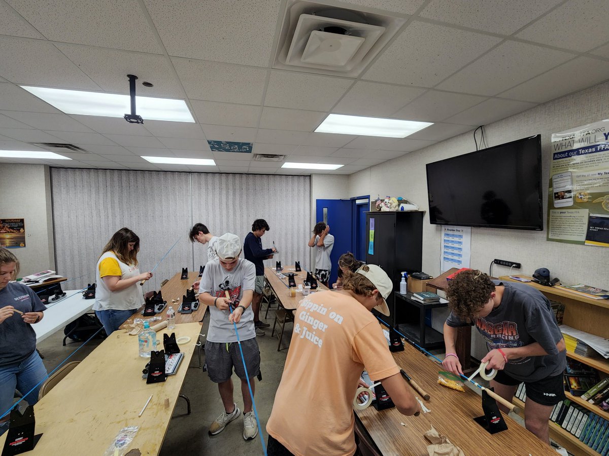 "Learning To Do
Doing To Learn"

The Wildife class is building their own fishing rods!