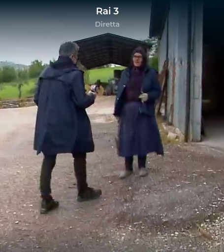 KatiaMorichetti's tweet photo. Ecco, dobbiamo vestirci sempre bene, perché non sappiamo quando potrebbe arrivare Giuseppe Pizzo. #chilhavisto https://t.co/wuhf7pBuZC