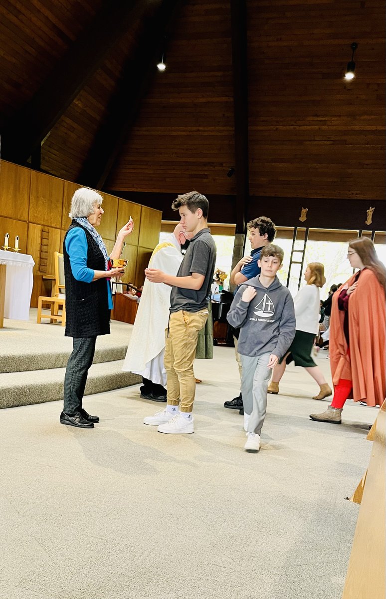 SaintPaul60's tweet photo. We are so excited to have the whole school back at Mass! Today was our first all-school in person Mass in over 2 years! Thank you to our Kindergarten class for hosting all of us. https://t.co/2xsY3fl5zu