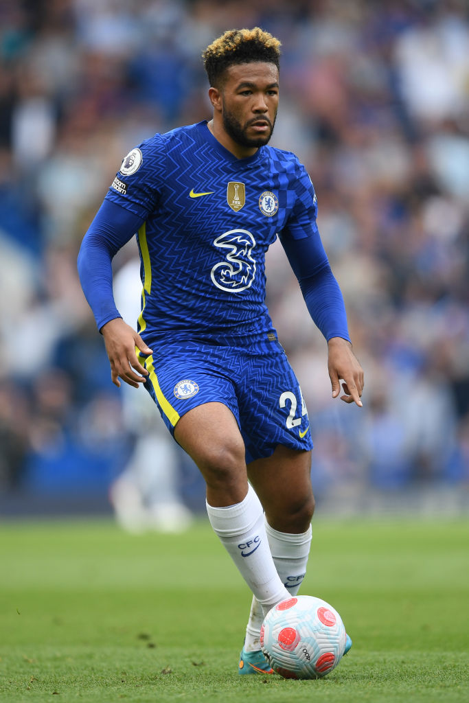 StatmanDave's tweet photo. Reece James’ game by numbers vs Leeds (78m):

115 touches
100% tackles won
95% pass accuracy
79 passes completed
10 ground duels won (most)
6 ball recoveries
5 chances created (most)
5 attempted take-ons
5 successful take-ons (most)
3 fouls drawn (most)
1 assist

Incredible. 👑 https://t.co/akAh9NmIBv