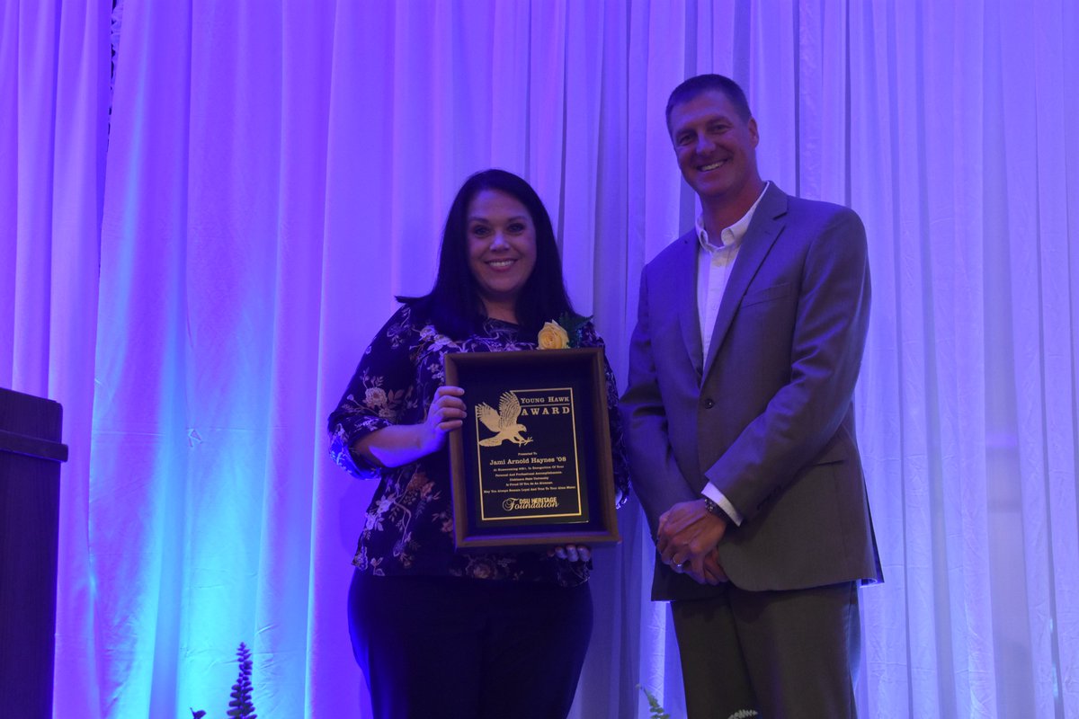 NOMINATE A DESERVING ALUMNI OR FRIEND TODAY!

dsuheritagefoundation.org/alumniassociat…

Use the link above to learn more about and to nominate deserving DSU Alumni and Friends for the 2022 Alumni Fellows and Alumni Awards. 

#foreverabluehawk