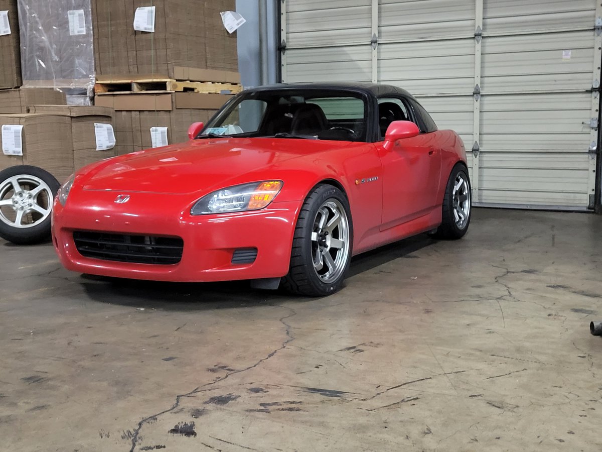 reki's tweet photo. Got the rims on the s2k and the back is perfect but the front sticks out a bit might have to go back to a staggered setup latter down the line.

Still love how it sits though https://t.co/HC77O9QeSR