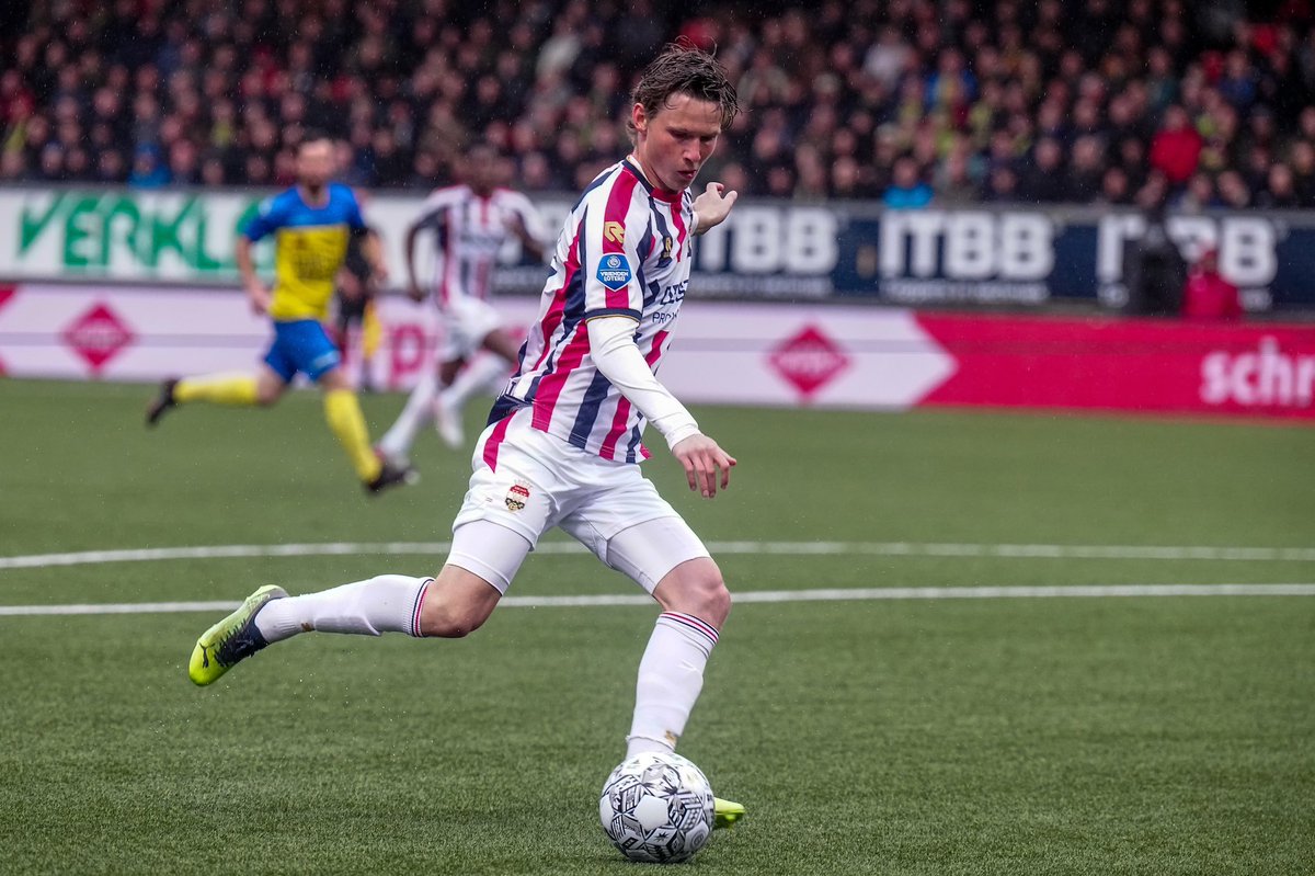 supclubwII's tweet photo. Willem II mag blijven hopen op nog een seizoen Eredivisie voetbal na gelijkspel bij Cambuur (1-1), maar heeft zondag tegen FC Utrecht een overwinning en het nodige geluk op de andere velden nodig voor handhaving/play-offs.
Foto’s: Geert van Erven
#SCWillemII #SCWII https://t.co/hxyP5yvQqF