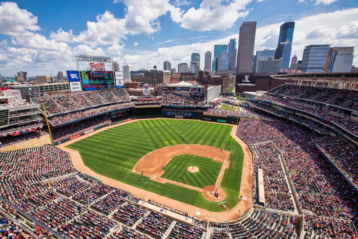 BrothersMPLS's tweet photo. Twins are back tonight at 6:40pm⚾️ come see us before the game! https://t.co/BFCJjVR3pR