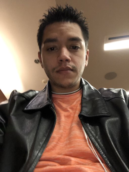 Me https://t.co/zio9mdE16a