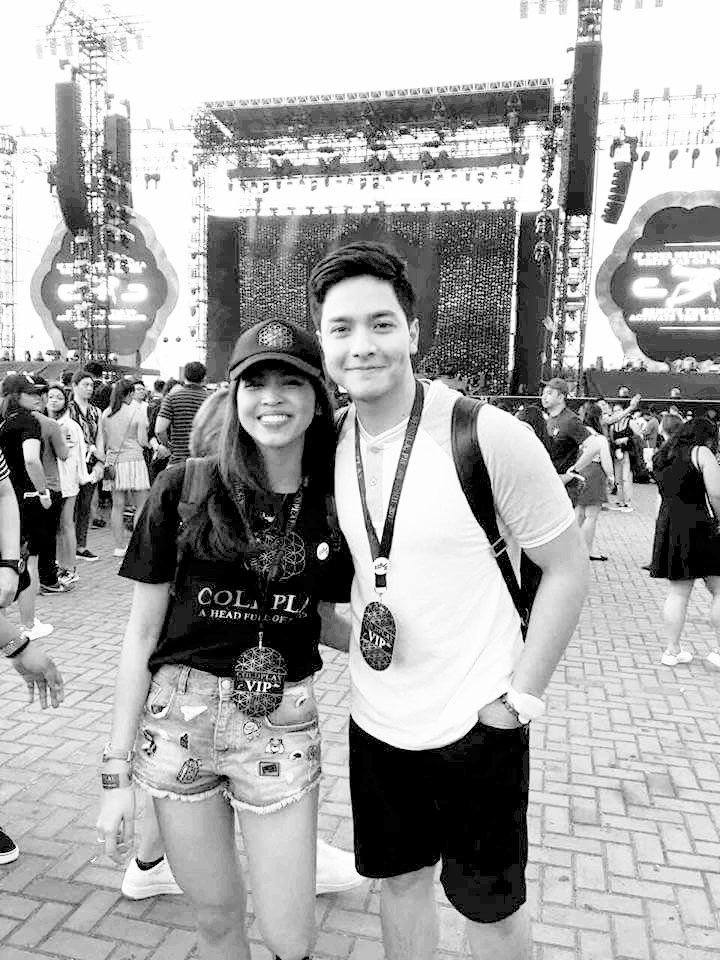 Happy
#ALDUBatADN356Weeks