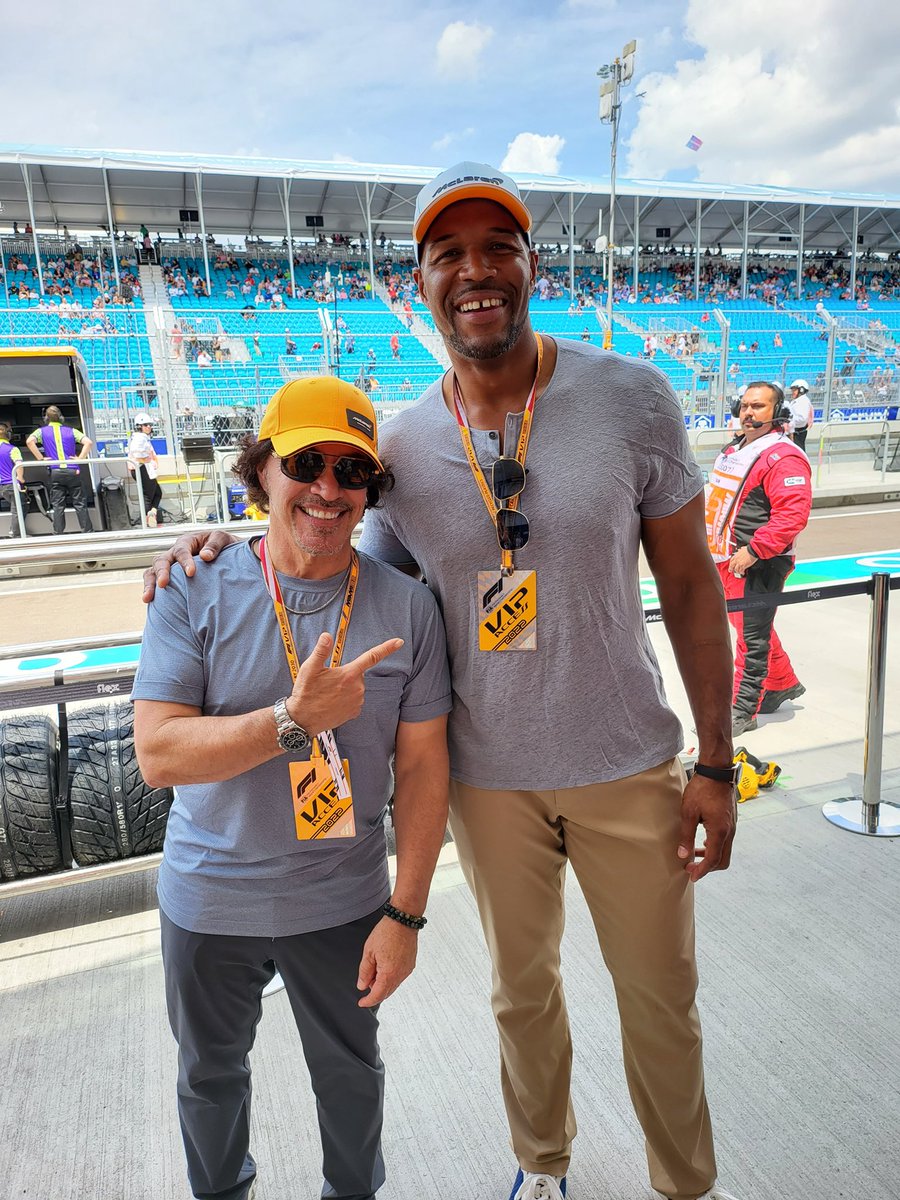 JohnOates's tweet image. We had such a blast at the @f1mia Miami Grand Prix. Thanks to Zak Brown and the amazing @mclarenf1gt team. @michaelstrahan @JKCorden