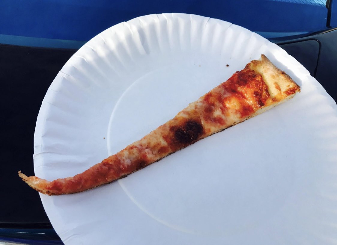 Mjesse_17's tweet image. The pizza parties at NFT NYC will be epic 😆🤙