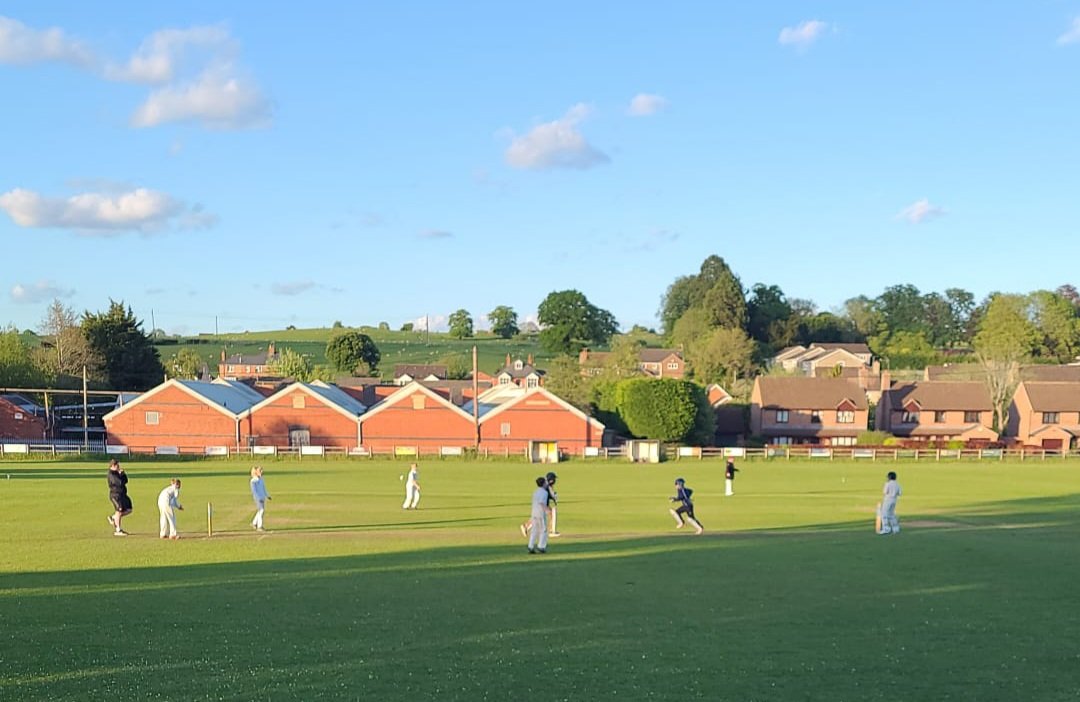 The U11A team entertained @TetburyCC this evening in beautiful sunshine. The match was played in good spirit with many positives. Cam chalked up their first win of the season with excellent batting, fielding and bowling. Special mention to MOTM George for his 4 wickets. @SDCA16