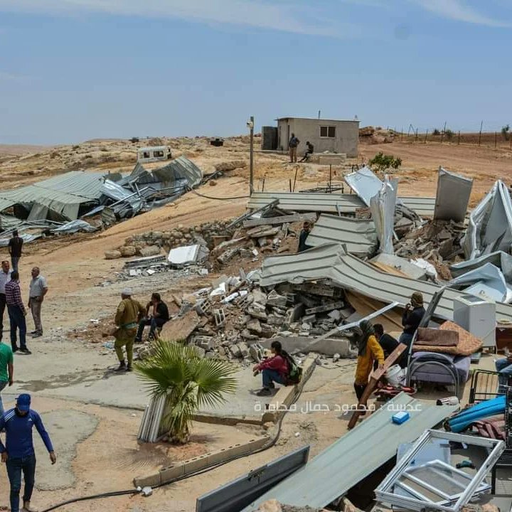 We are here sleeping in our homes as if it is the last time we sleep because we really do not know when it will be demolished, do not talk to me about justice, peace and dignity while we still lose them
#savemasaferyatta