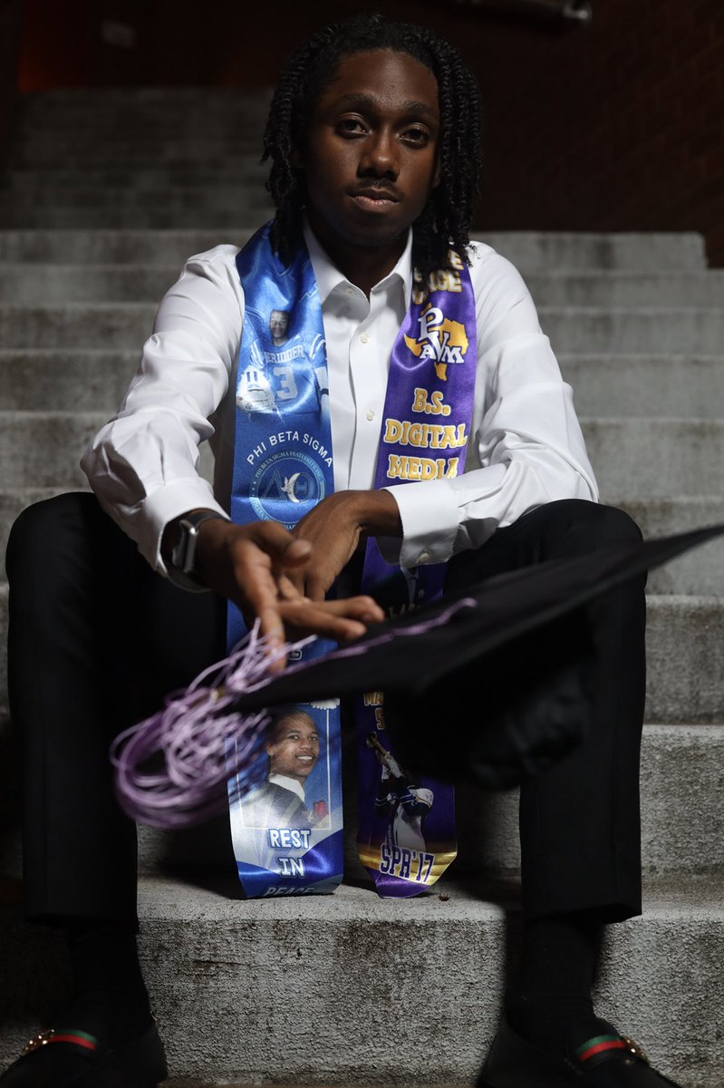 KNance_4's tweet photo. May 14…can’t wait

✅ B.S. Digital Media Arts 
✅ Dance Committee head for The Marching Storm
✅ Phi Beta Sigma Fraternity Inc.
✅ Full Time Secured
✅ Founder of @DreDesigns_2
#PVAMUGrad #HBCUgrad https://t.co/YpUUSUn76V