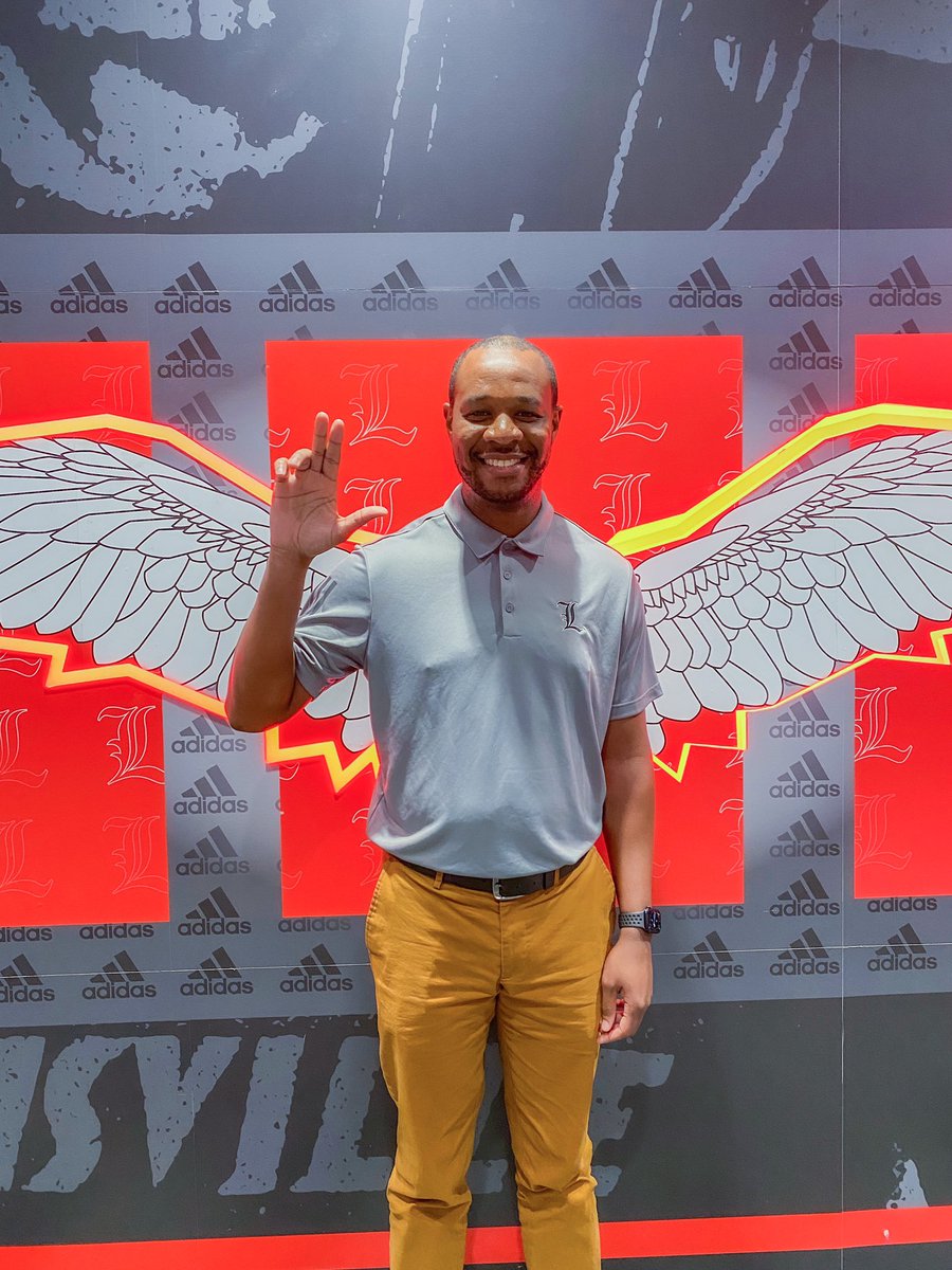 zackmckay_'s tweet photo. Once a Cardinal, Always a Cardinal

Excited to announce I’ve accepted the position as Director of NIL Services &amp; Engagement with University of Louisville Athletics. 

#GoCards https://t.co/qNOHg2n0qM