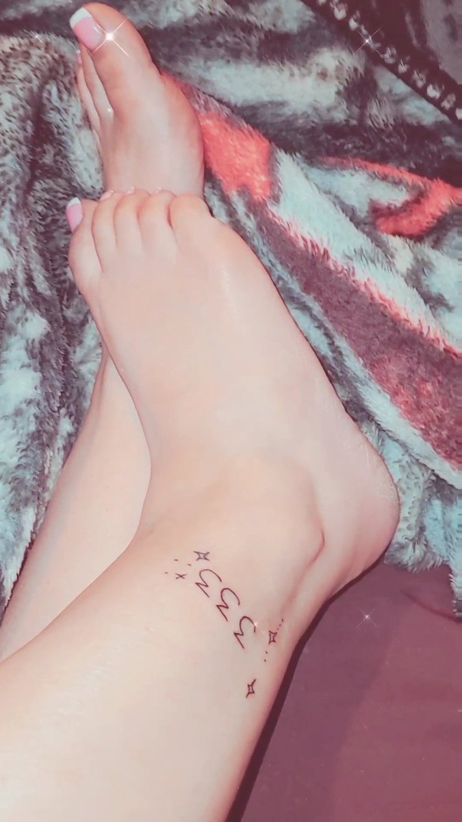 ruby25261's tweet photo. Okay but how cute is my new tattoo??? #333 #feet #pedi https://t.co/rhTjnAoJx7