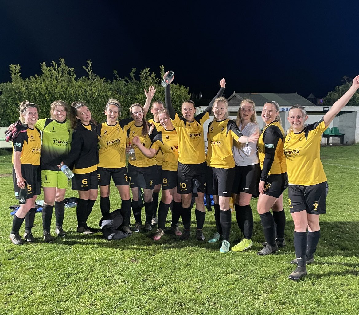 FakenhamTownLFC's tweet photo. WE ARE THROUGH TO THE FINAL THIS SUNDAY!!!!! 3-1 win!!!! 💛🖤 https://t.co/jNYd58MJz3
