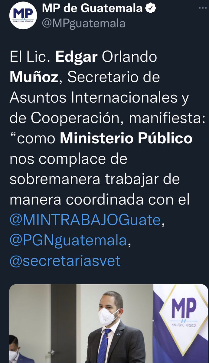 Ilumineplus's tweet photo. Con el q el Secre. general angel Pineda lo nombró Secretario de asuntos internacionales y acorado  ponerlo de secretario contra la corrupción para q le arme un caso a @DrGiammattei  depues de ser releccta la Tía cony  cosa que ella desconoce https://t.co/MxVJVtUPgI