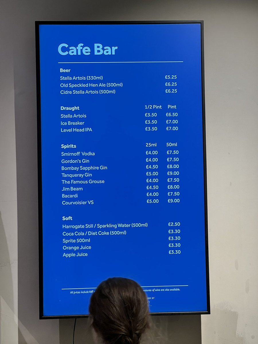 Blank Generation☘️ tweet media